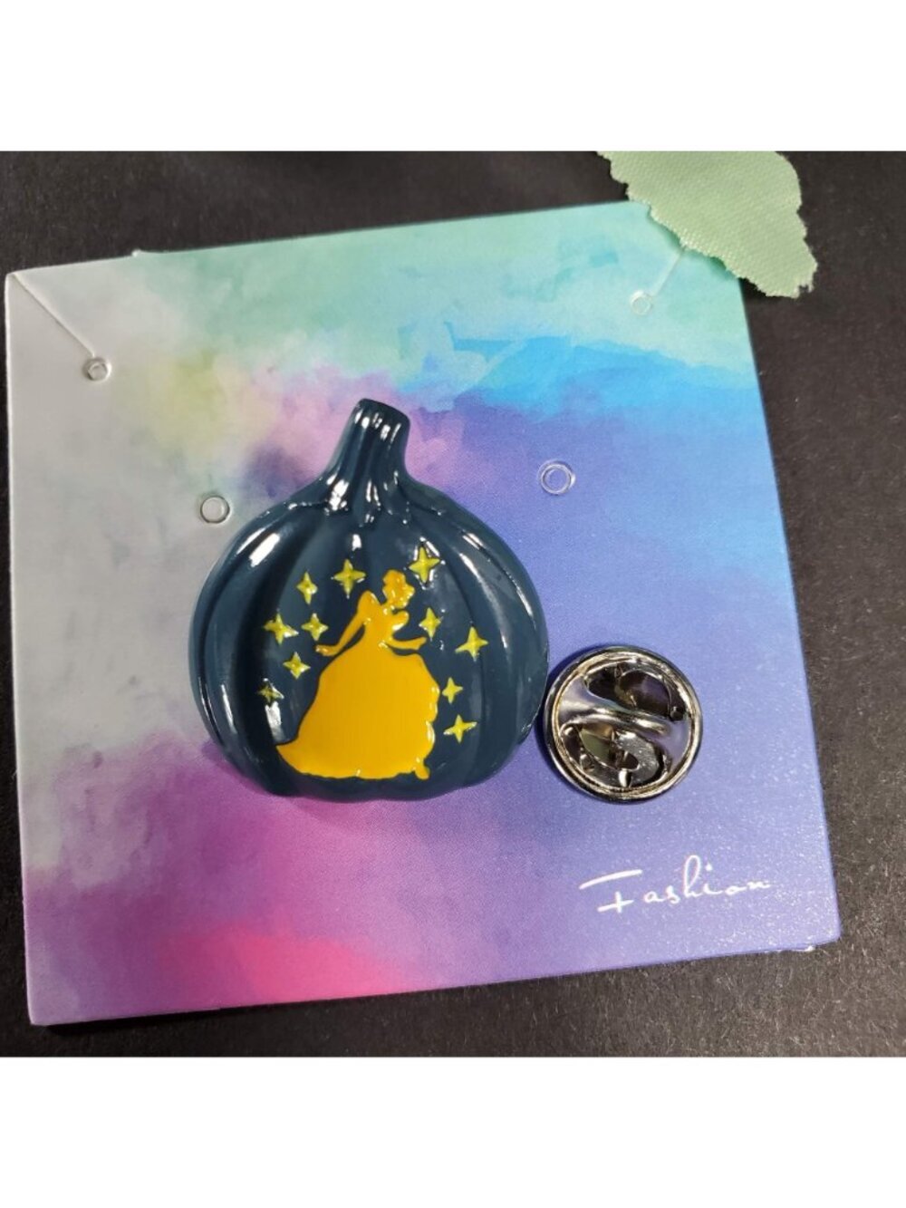Cinderella Pumpkin Lapel Pin Princess Gown Brooch Badge Accessories Jewelry Gift - Picture 4 of 5